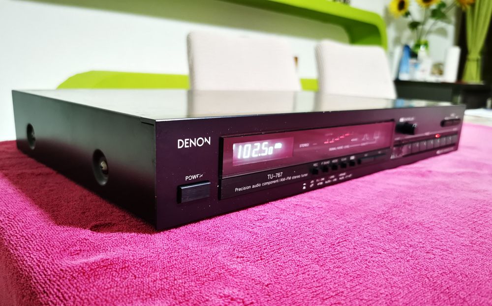 Tuner Denon TU 767