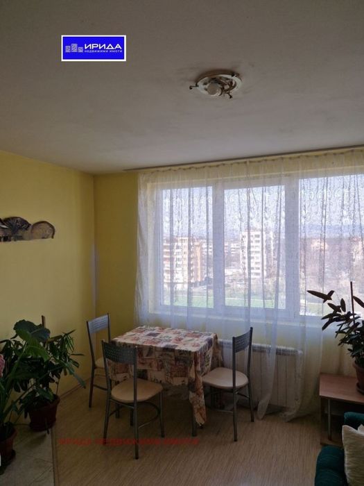 Тристаен апартамент във Връбница 2