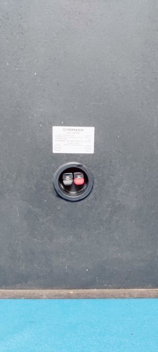 Vând doua boxe Pioneer CS 9030