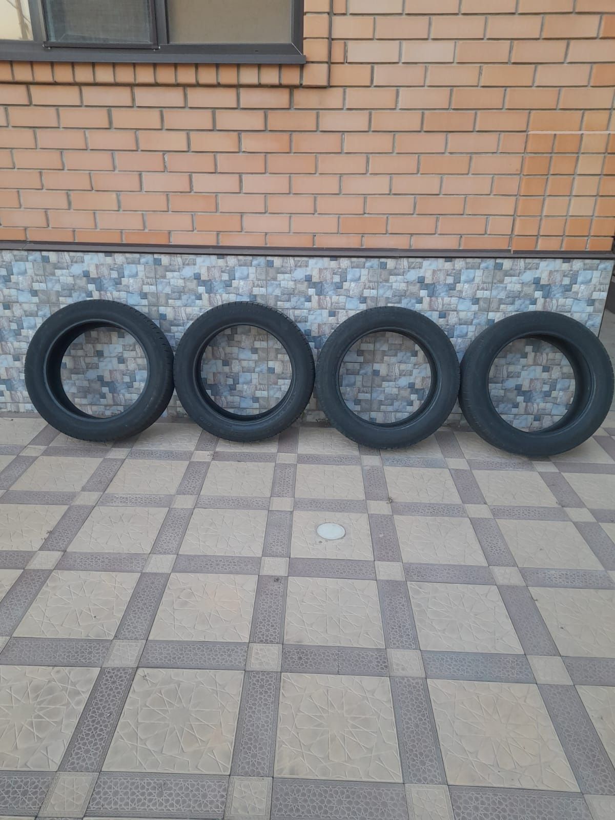 Шины для лексуса.