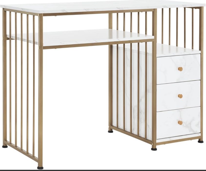 Vand masa manichiura!