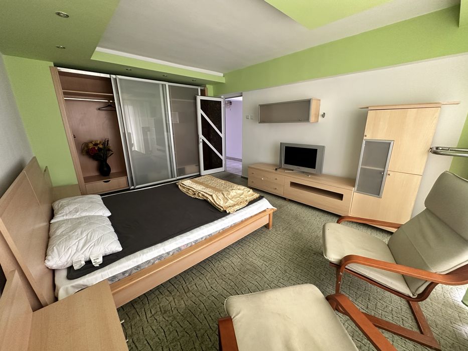 Apartament 4 camere - decomandat - Libertatii