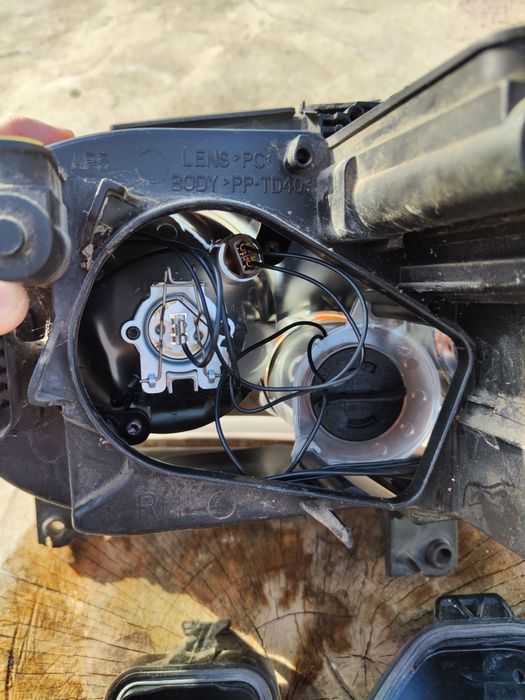 Far Dreapta Volkswagen Caddy/Touran