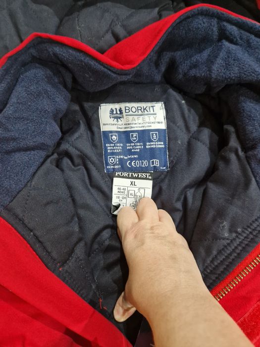 Продам спец одежду комбензон