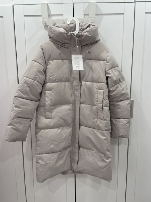 Куртка новая 10000