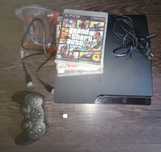 PlayStation 3 с геймпадом по блютузу.