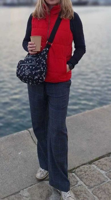 Стилен топъл елек от Old Navy, размер M/малък Л