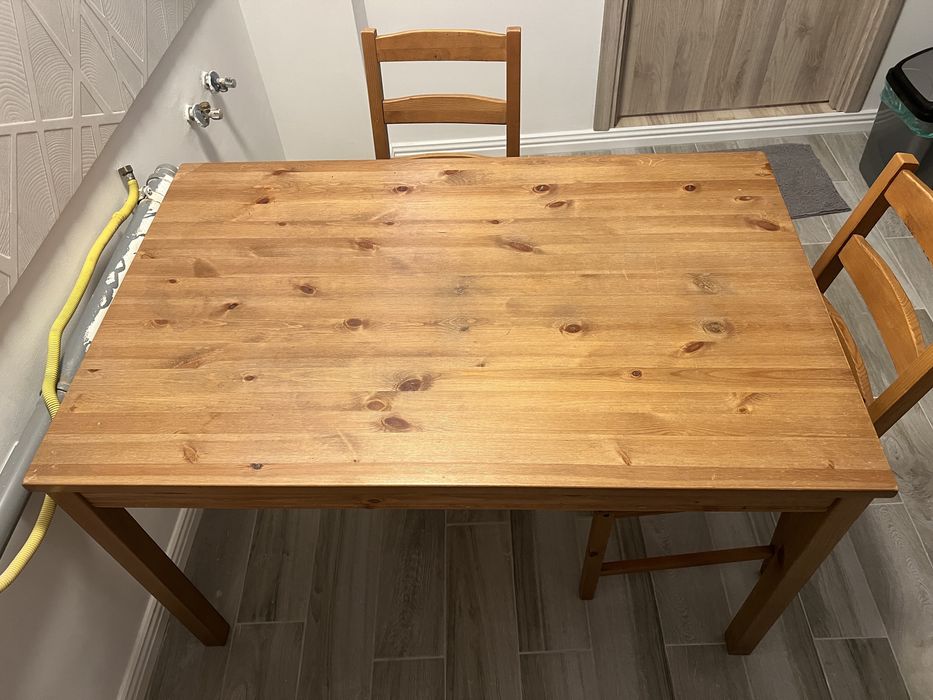 Set masa plus scaune