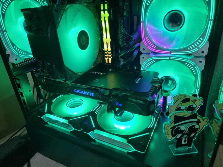 GIGABYTE GTX-1070Ti / 3 FAN/ 8Gb/ 256bit/ GDDR5/Идеальное состояние.