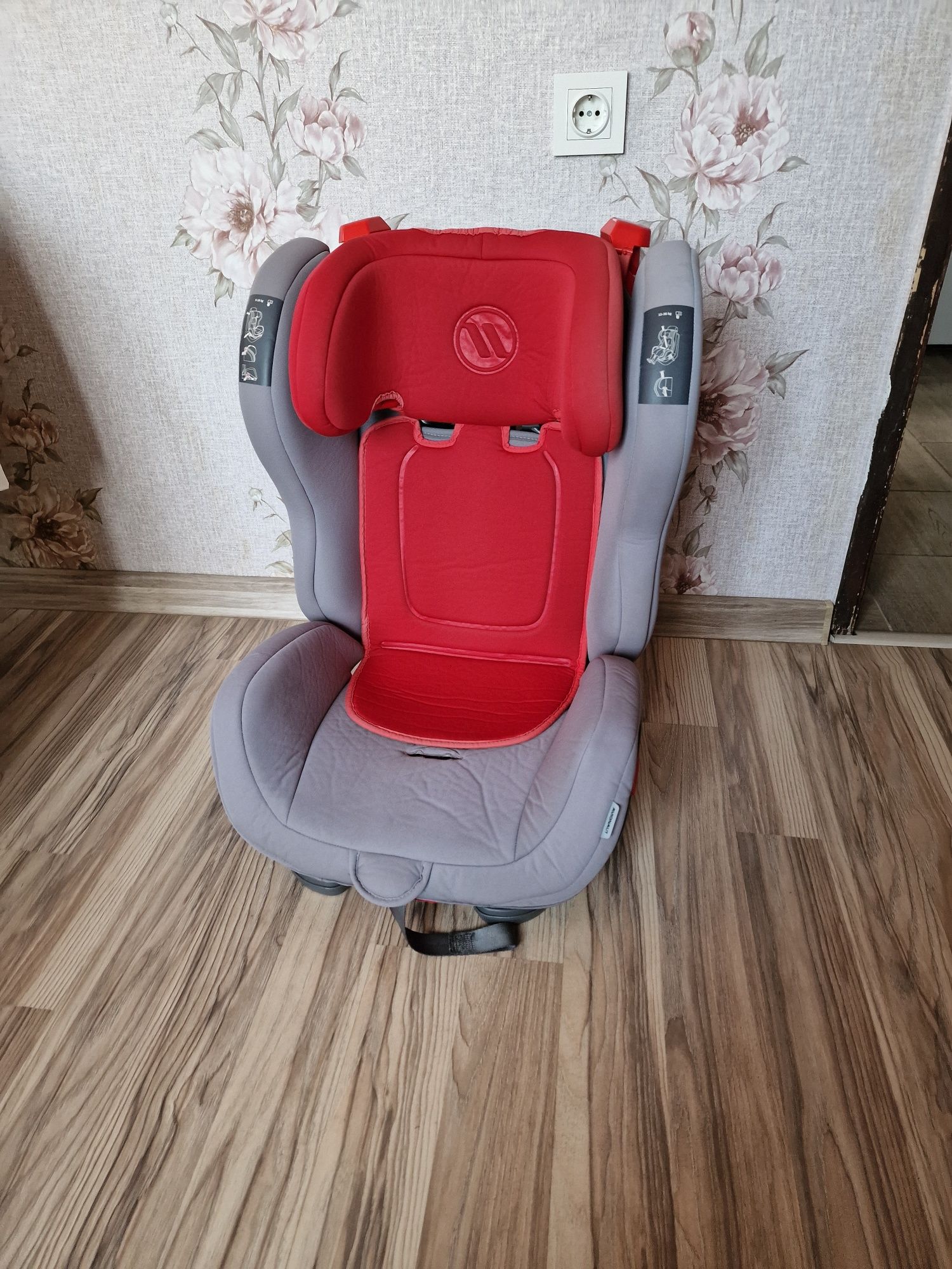 Продавам детско столче за кола