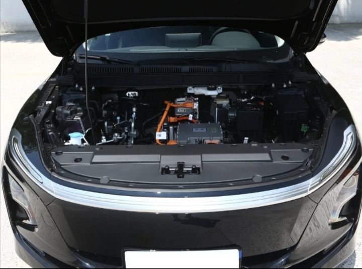 Hongqi E-QM5 560km Под заказ