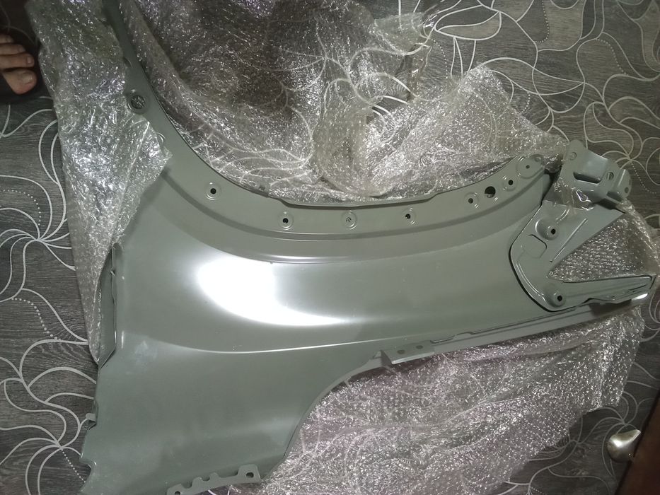 Продам крыло новое передние   Chevrolet Monza