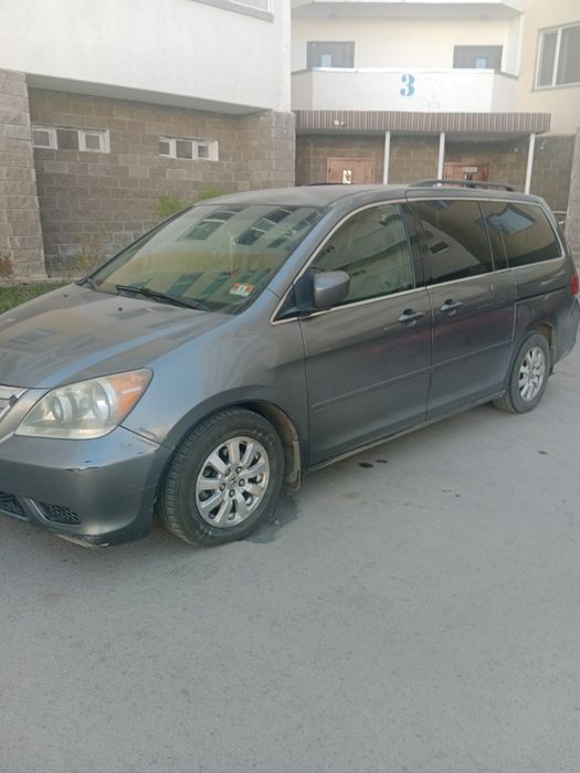 Хонда Одиссей минивэн 7 местный