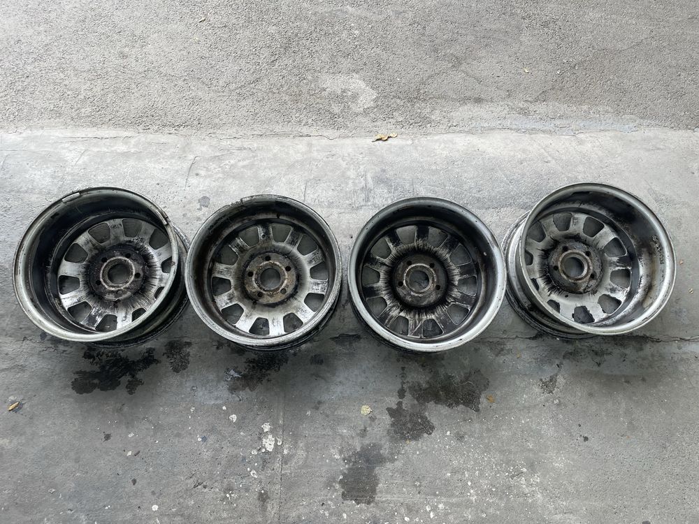 Диски на Ауди R15