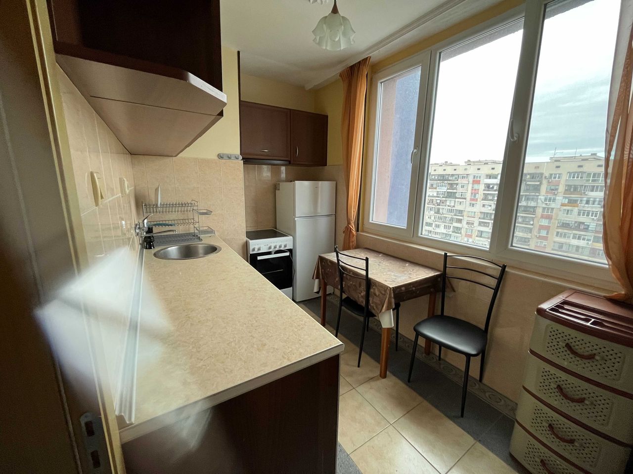 Дава се под наем Тристаен апартамент в Бургас, Славейков - 86 кв.м за 400 € - Снимка #7