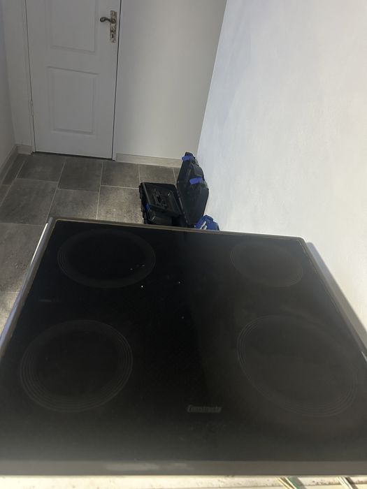 Plită și cuptor electric
