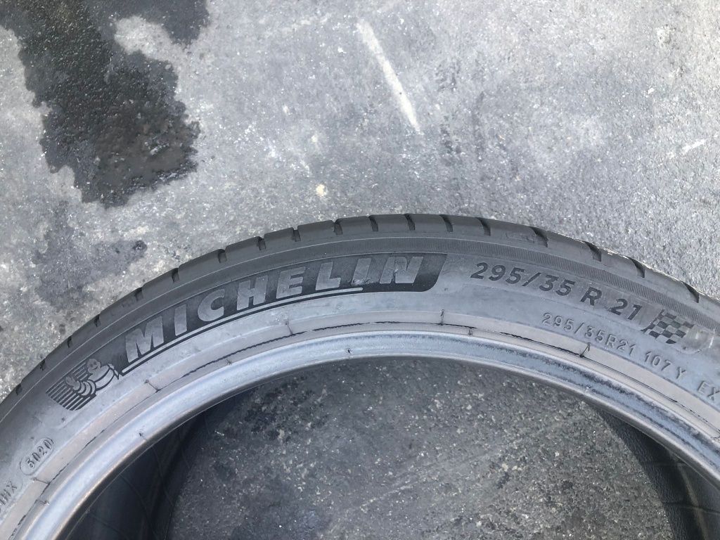 295 35 R21 Michelin