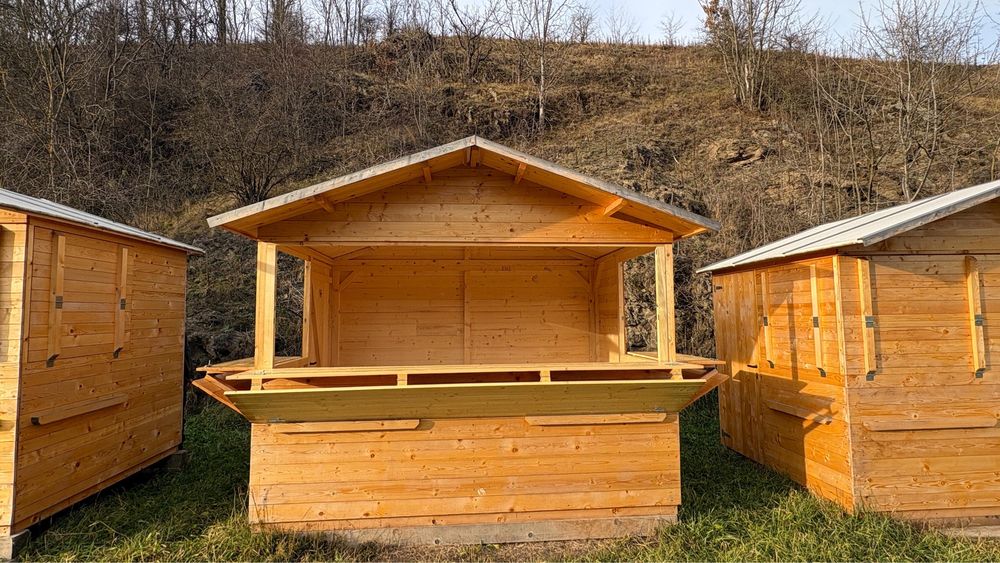 Închiriere căsuțe tip stand pentru evenimente.