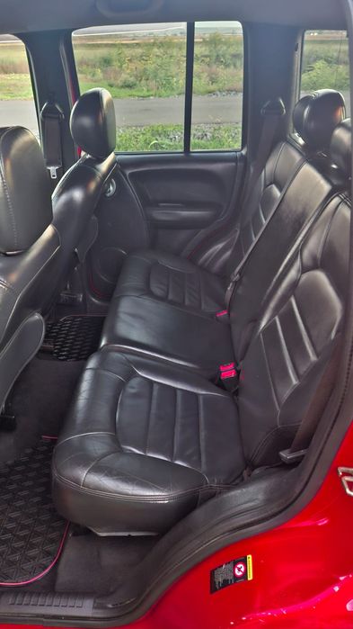 Vind jeep sherokee limited edition