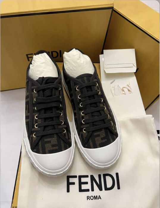 Fendi domino 35 оригинал