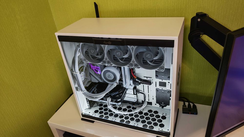 Висок клас Gaming PC RTX 4060 ti; i9-13900 KF; 32GB DDR5 / 7200 MHz