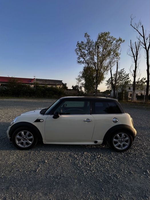 Mini Cooper Diesel 1.6 /110 cp - Pachet JCW - Bej &Negru