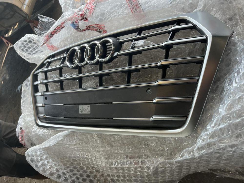 Предна решетка Audi Q5 S-Line 2016-2021г 80A853651 d маска