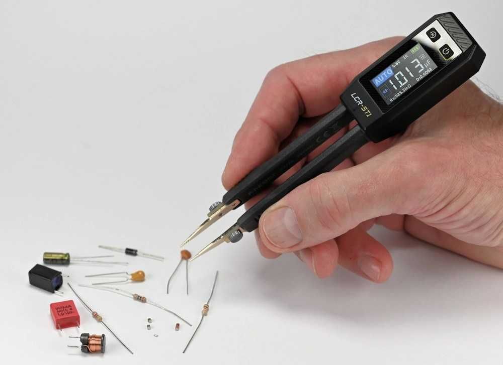 Fnirsi LCR-ST1 tester SMD  multimetru tip penseta