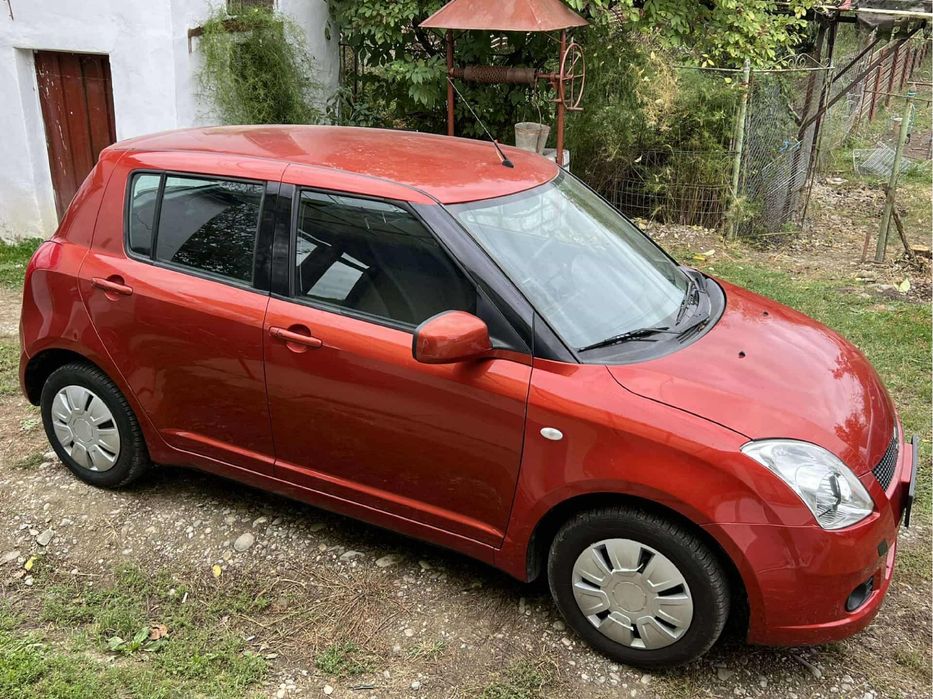 Vând Suzuki SWIFT 2007