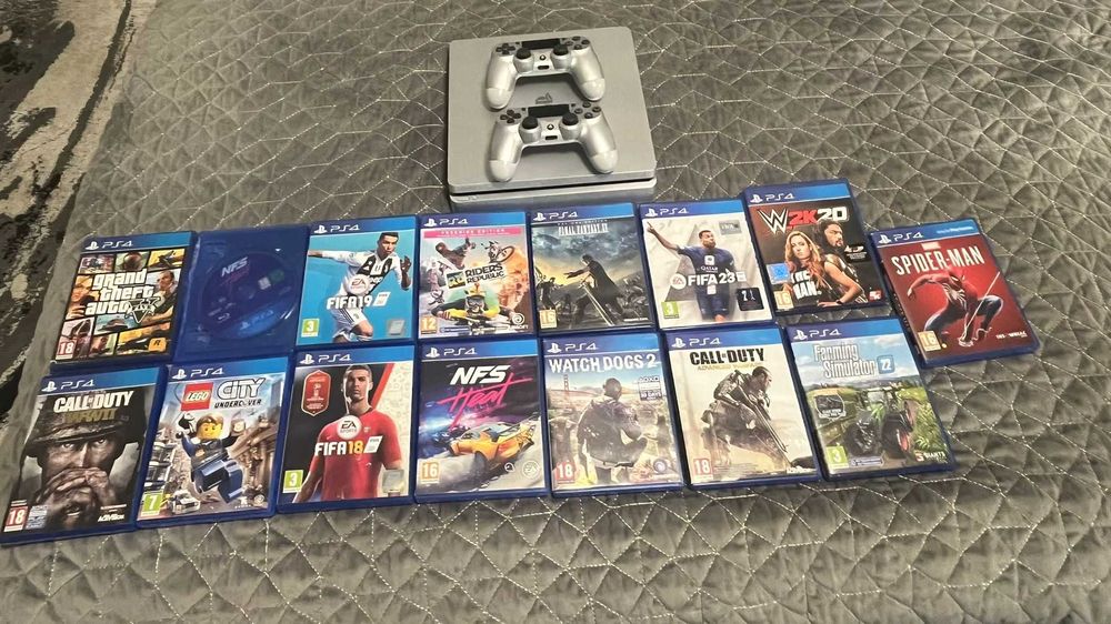 Vand PS4 slim plus inca 15 jocuri!