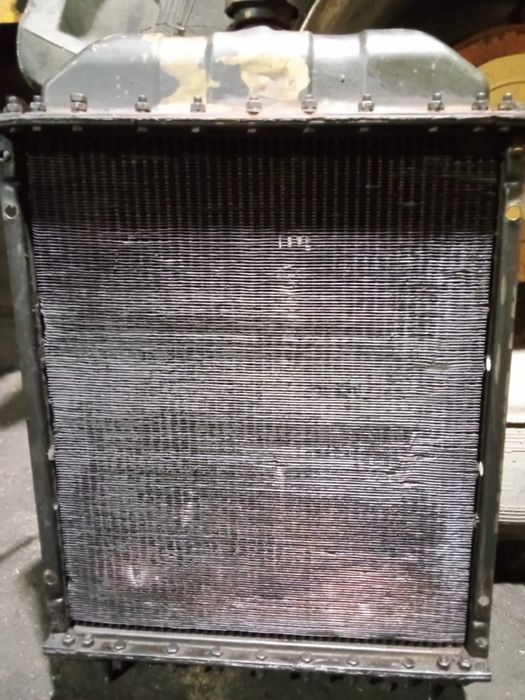 Продам радиатор для МТЗ 80 медный не течет хорошии состояние