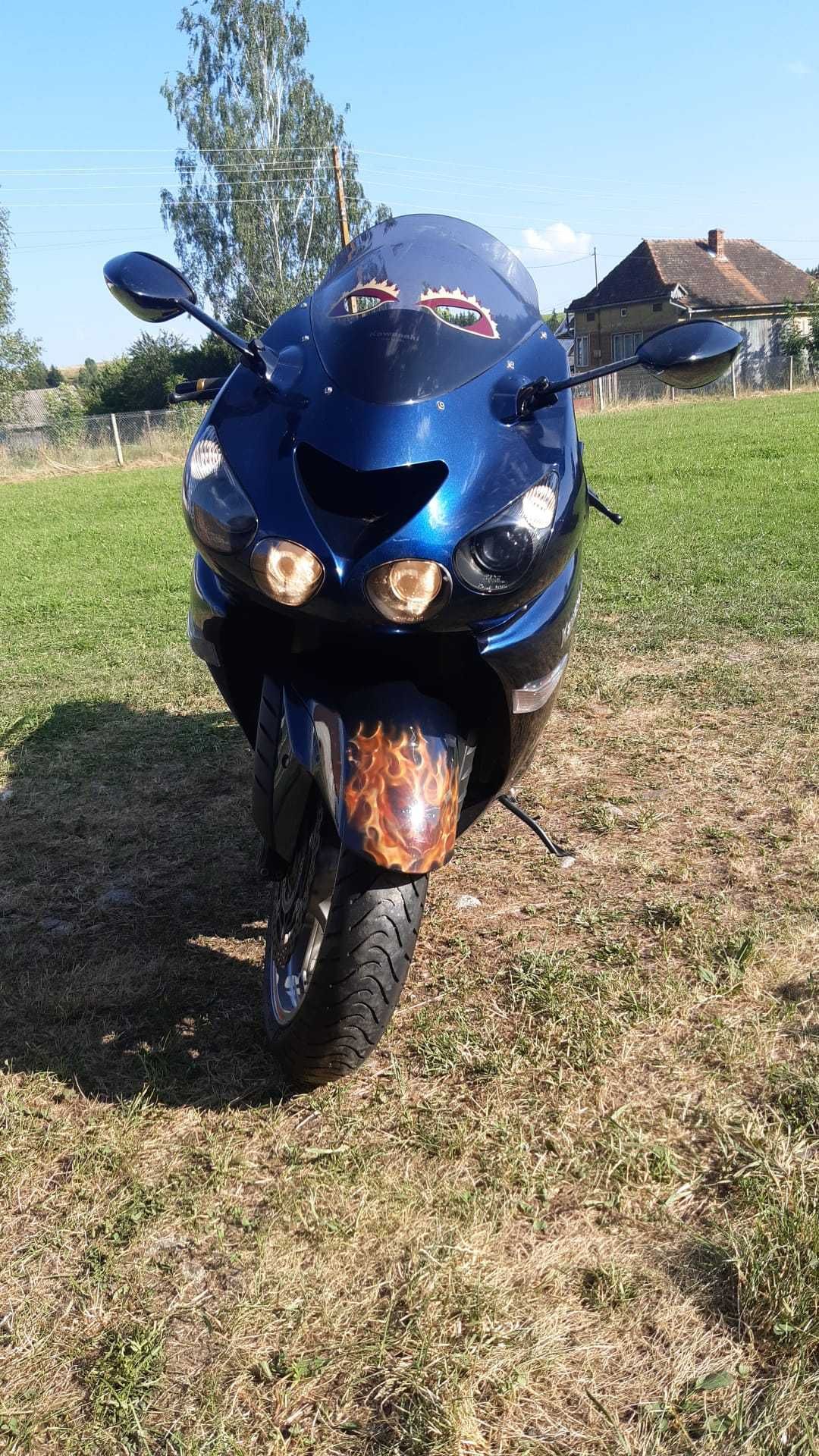 motocicleta de vinzare