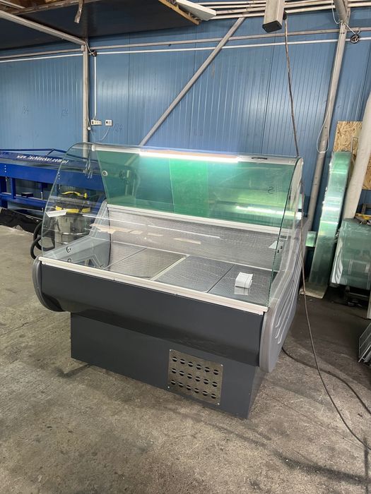 Vitrina frigorifica gri cu geam rotund