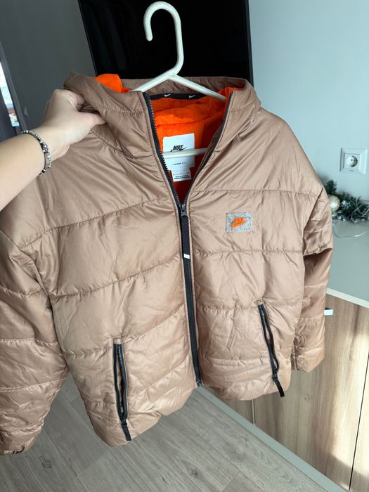 Дамско зимно яке Nike