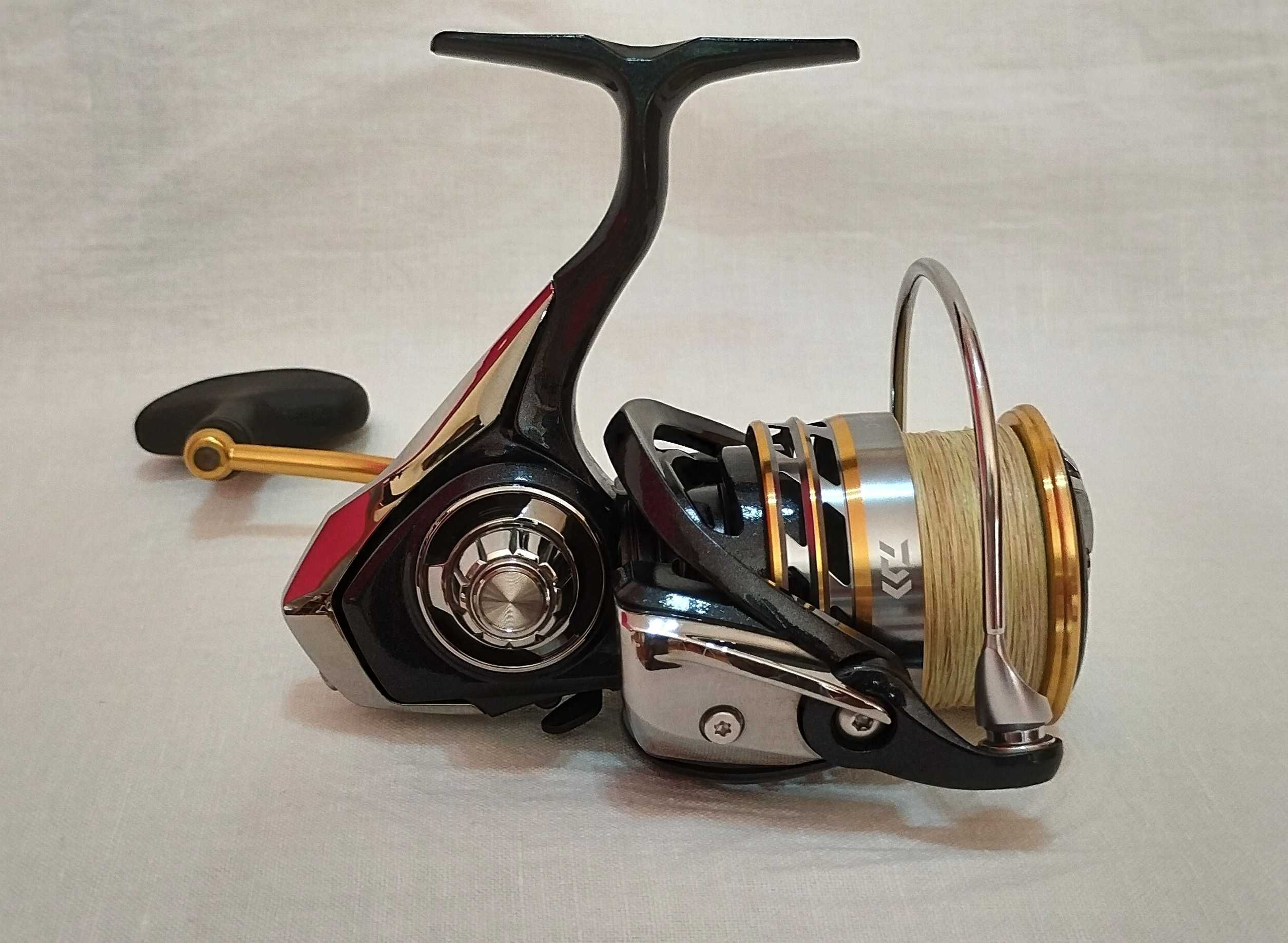 Leeda, DAIWA, SHIMANO макара (макари)