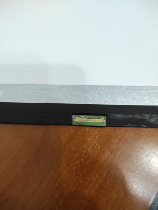 Display ne testat asus 144 hz 15,6 lm156lf2f