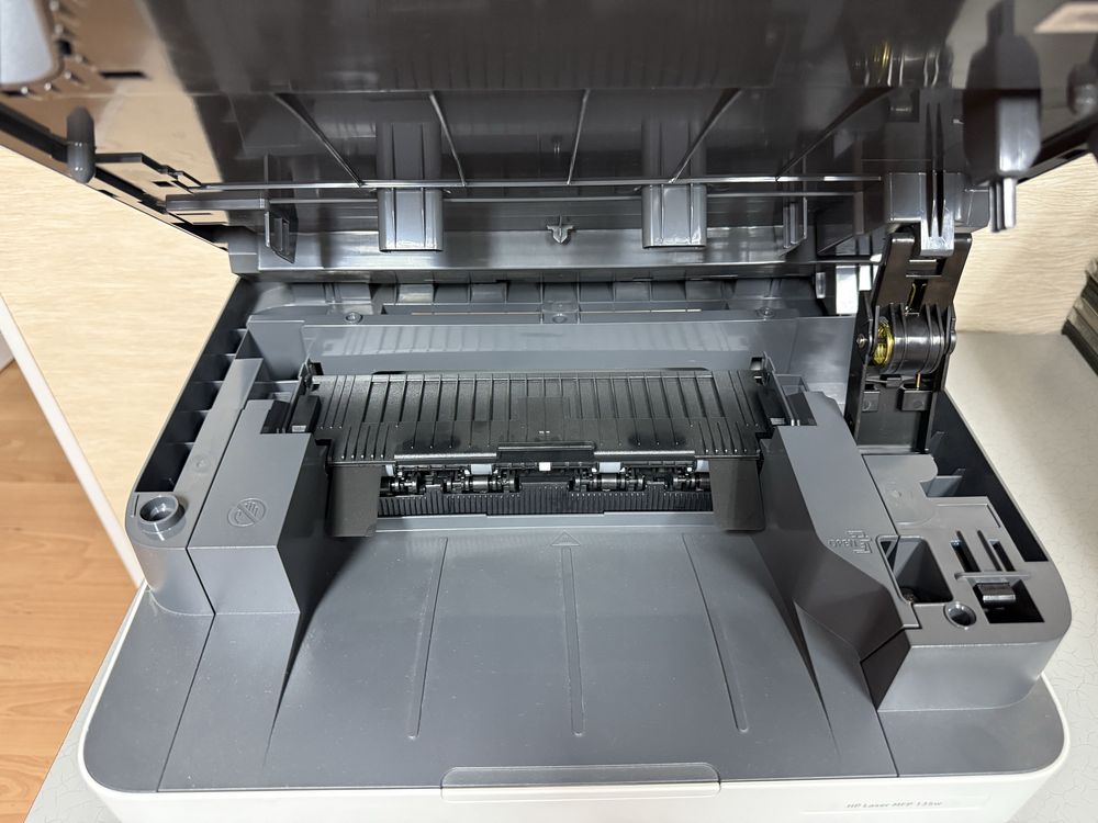HP Laser MFP 135w