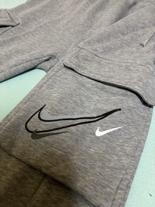Спортно долнище Nike (Карго)