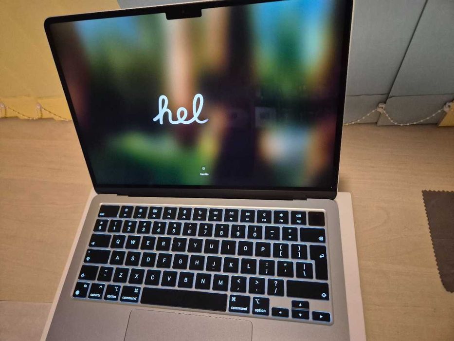 Лаптоп Apple Macbook M3 air 13