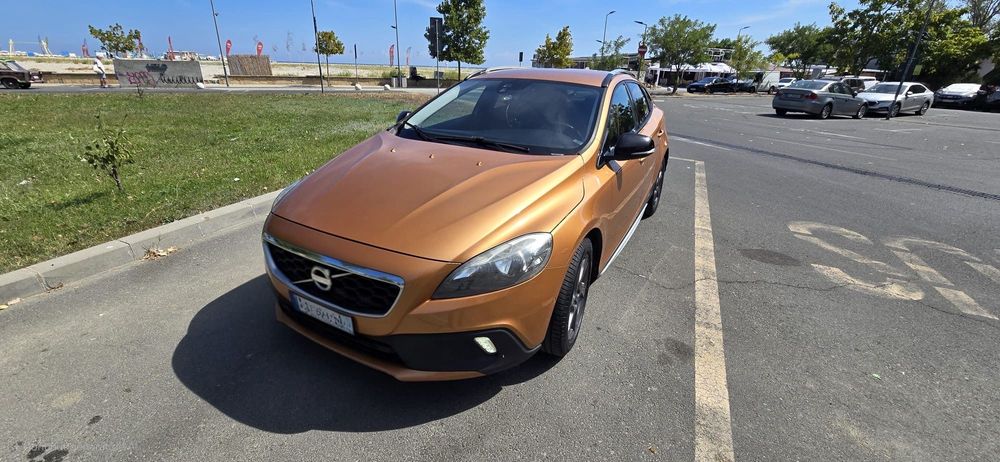 Volvo V40 Volvo V40 Cross Country