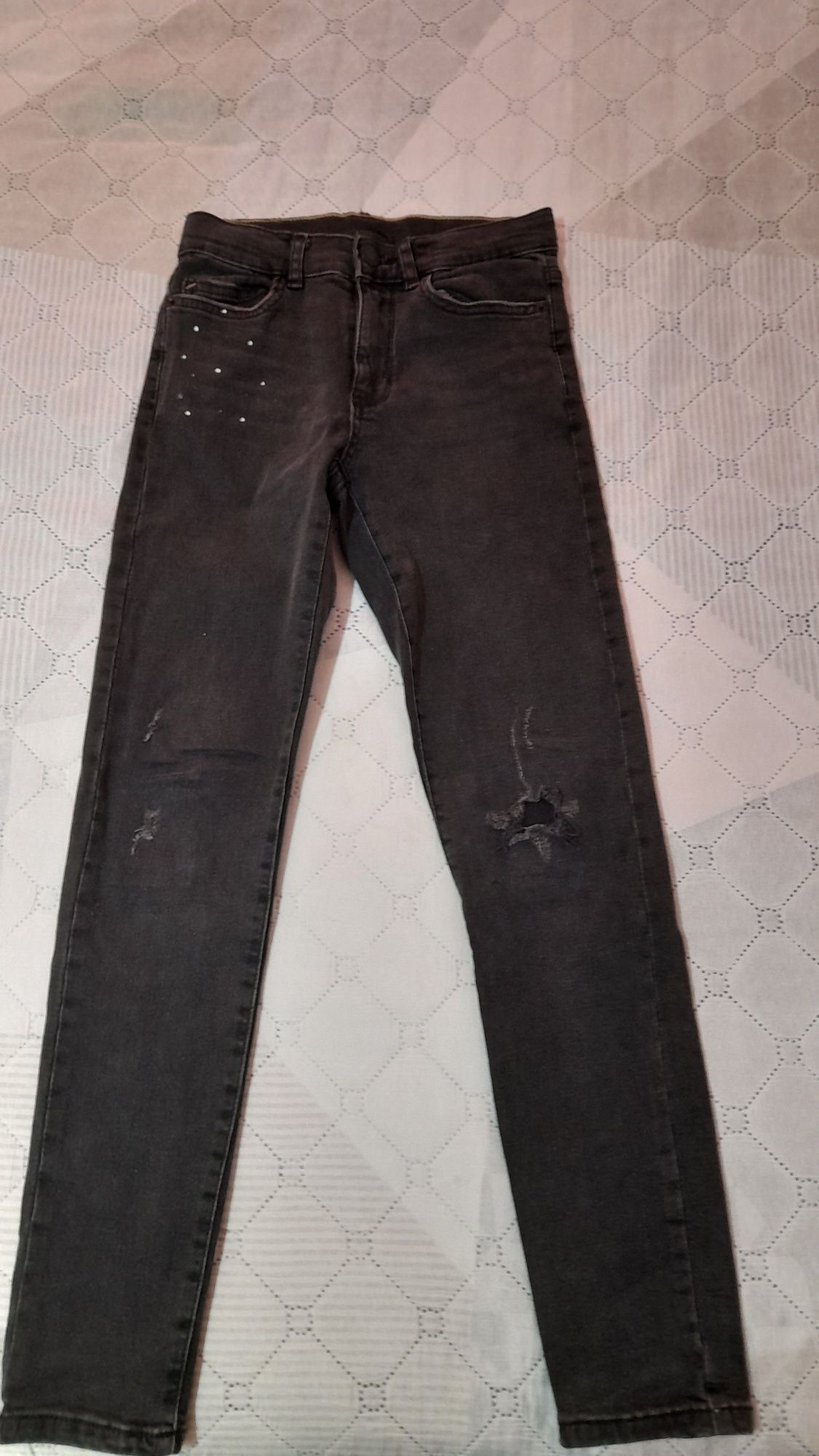 Детски дънки на Zara за 10г.