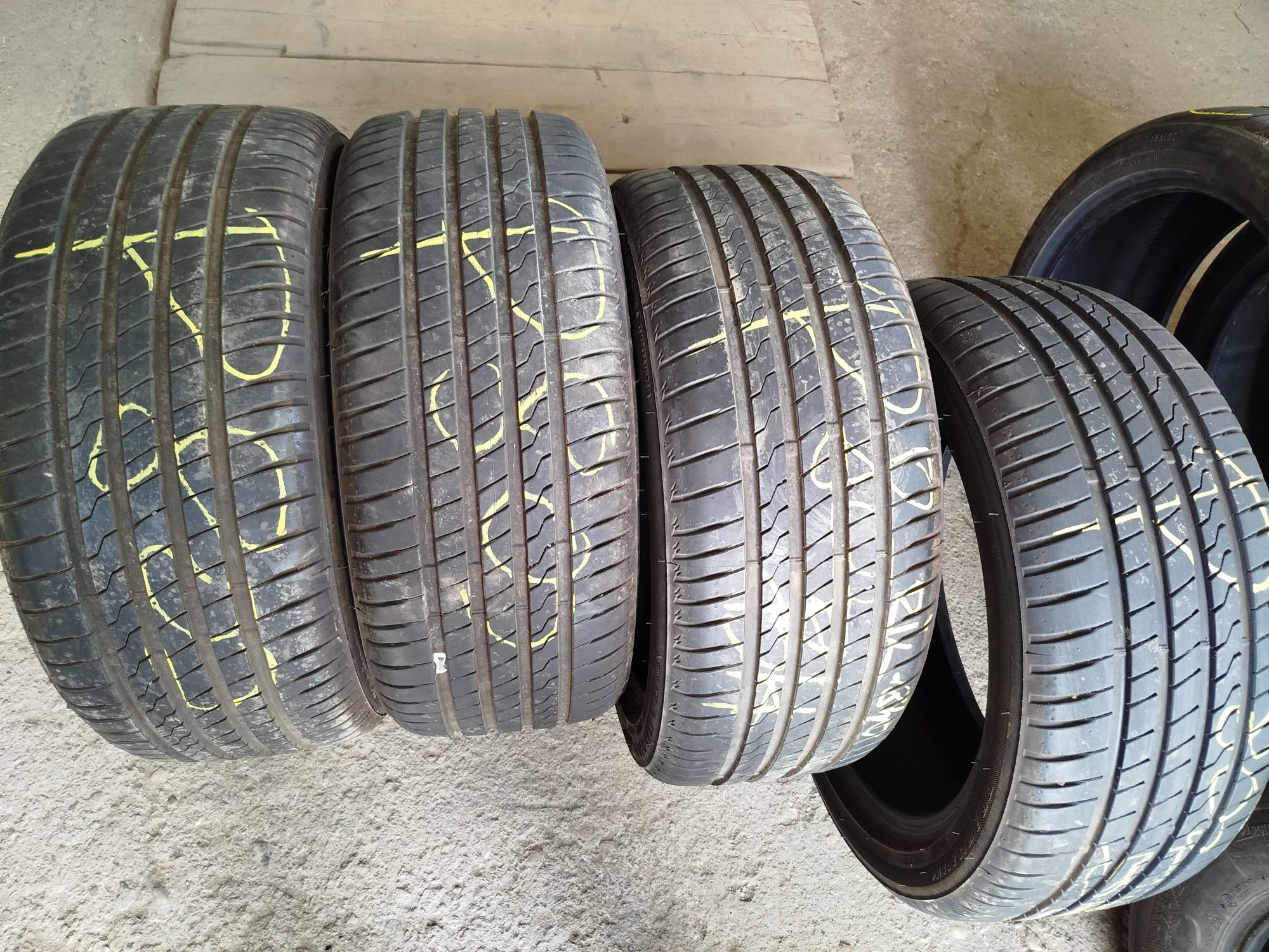 Anvelope 225/45/17 Firestone