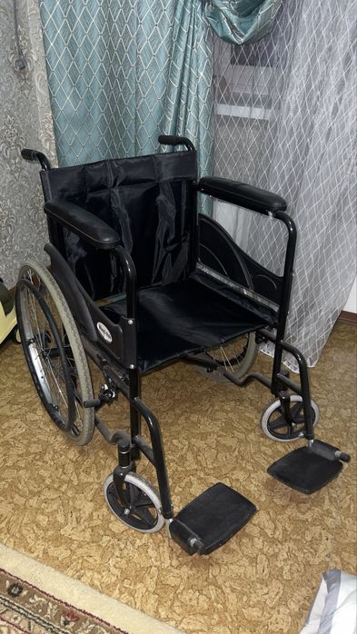 Инвалидная коляска. Торг есть! Срочно