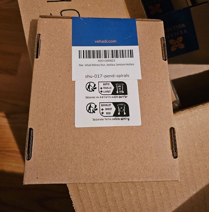 НОВИ НА ЕДРО ! Медальони от шунгит !