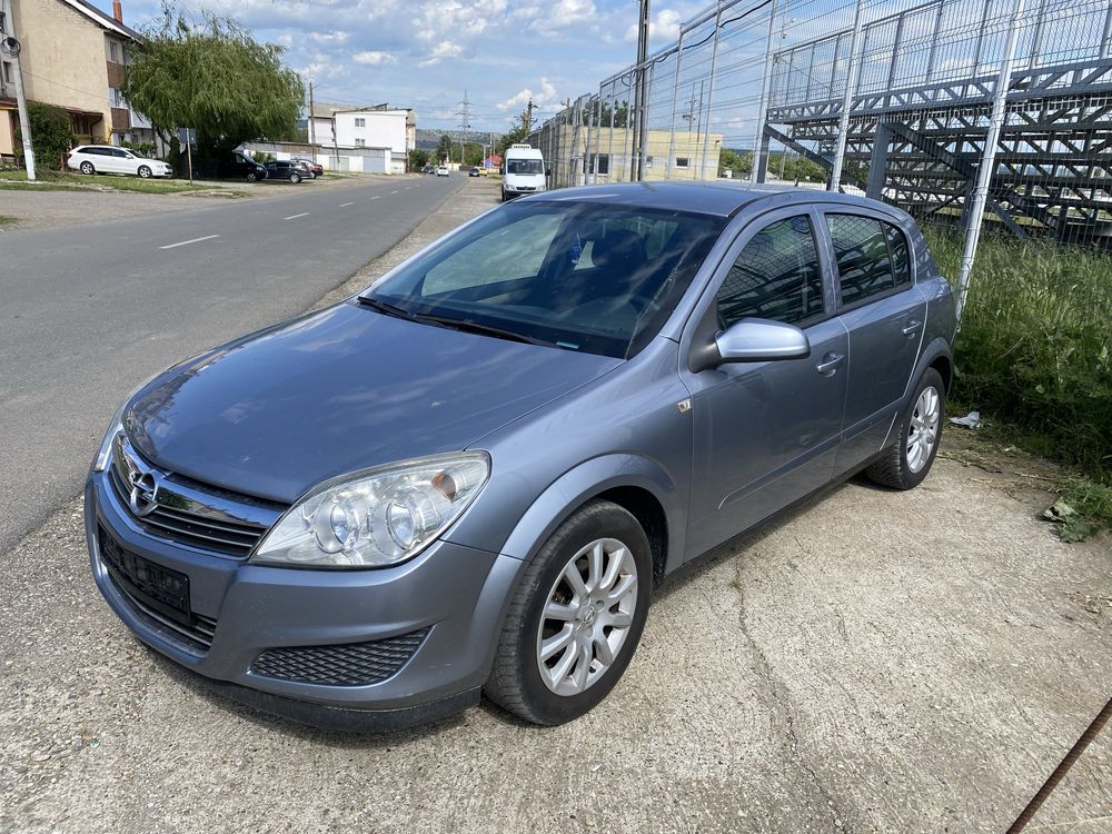 Opel Astra H - 1.6 twinport