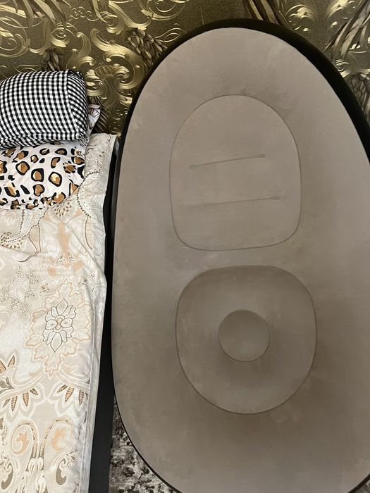 Fotoliu gonflabil cu suport pentru pucioare suprafata catifelata