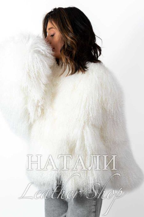 Дамски ексклузивен кожух Алина White от Монголско агне