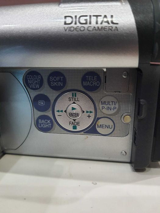 Продавам оригинална японска цифрова камера Panasonic