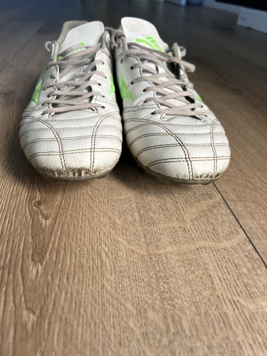 Футболни обувки Mizuno