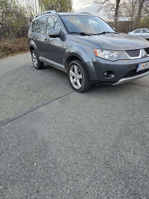 Vand suv Mitshubishi outlander 4x4